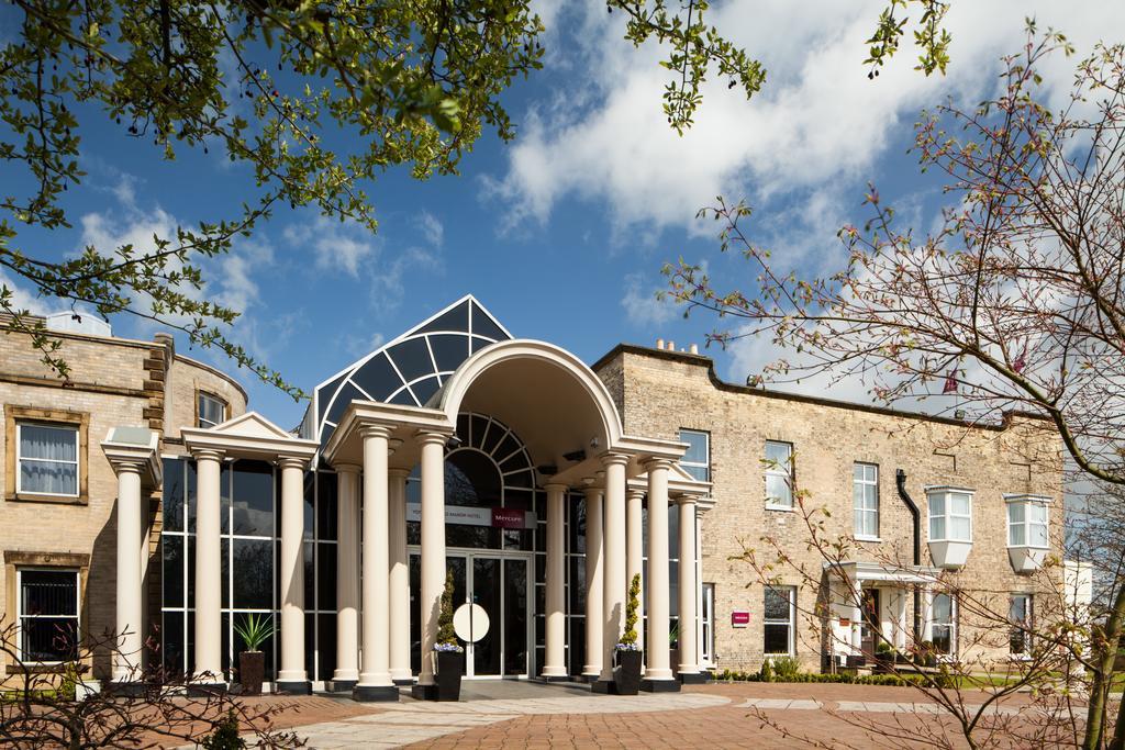 Mercure York Fairfield Manor Hotel Bagian luar foto