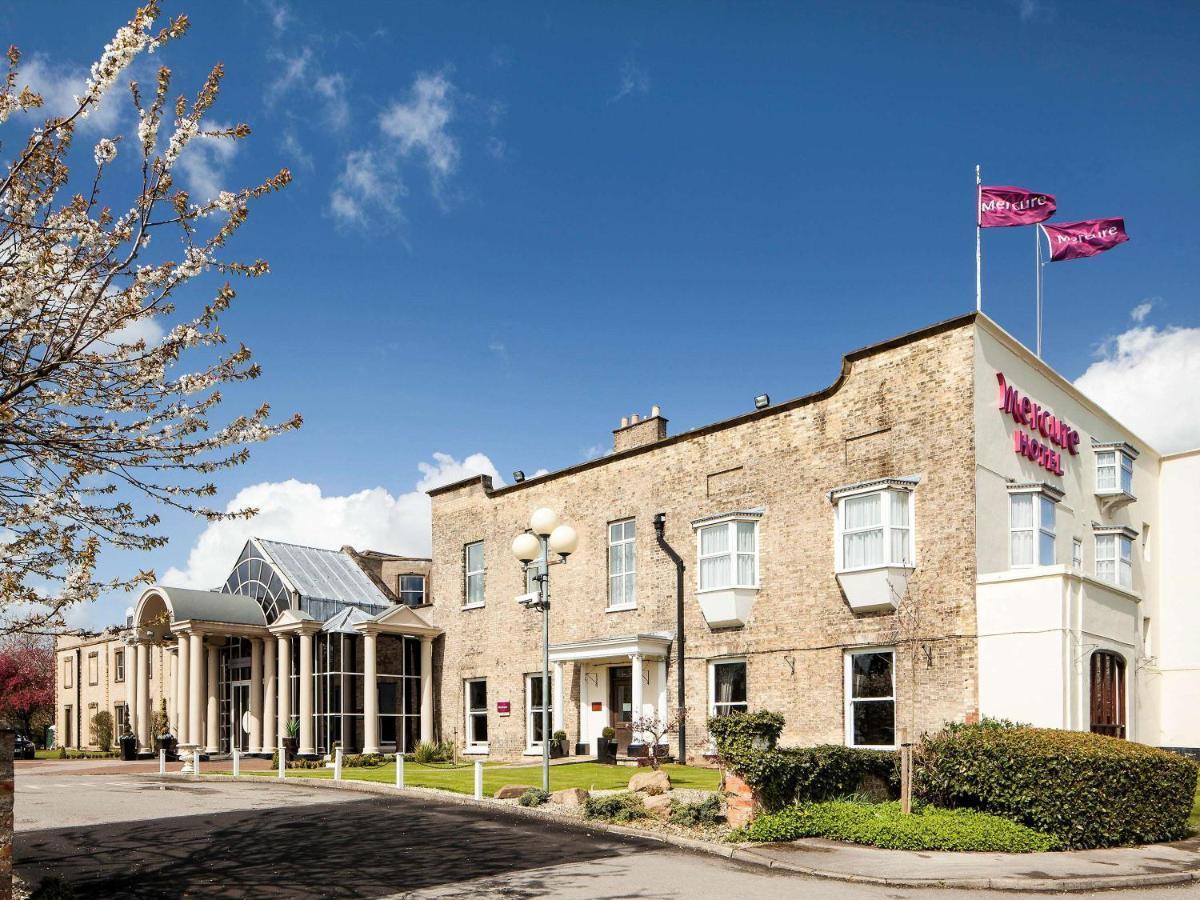 Mercure York Fairfield Manor Hotel Bagian luar foto
